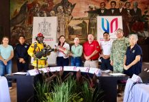 Entrega Club Rotario de Coquimatlán 350 mil pesos en equipo para PC de Villa de Álvarez