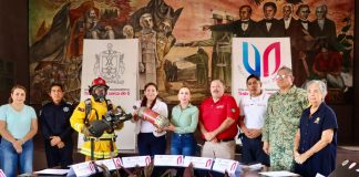 Entrega Club Rotario de Coquimatlán 350 mil pesos en equipo para PC de Villa de Álvarez