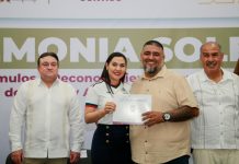 Indira Vizcaíno entrega estímulos a personal de apoyo y asistencia a la educación