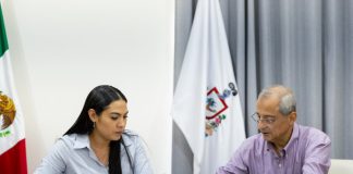 Indira Vizcaíno firma donación del terreno donde se construye CRIT Colima