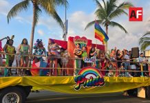 Realizan marcha del Orgullo LGBT+ en Manzanillo en un ambiente de inclusión y respeto