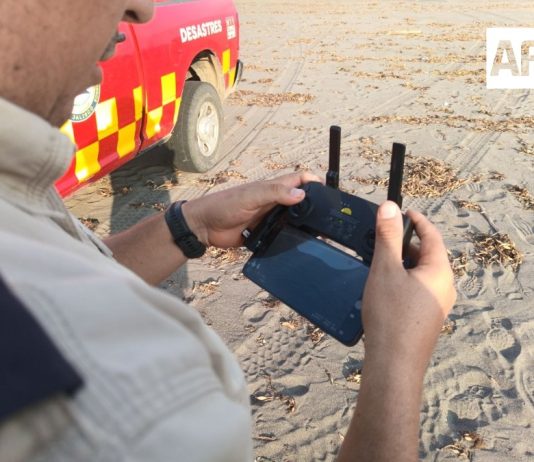 Protección Civil Jalisco se suma a búsqueda de persona desaparecida en Playa Pascuales, Tecomán