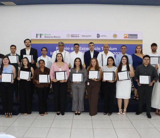 Reconocen a estudiantes de excelencia con Premio Ternium–Tecnológico de Colima