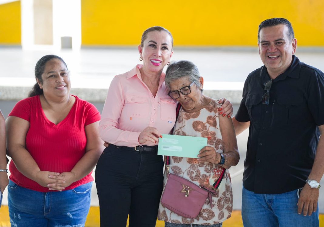 programa reuniendo familias villa tecoman 02