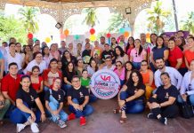 Arranca Tey Gutiérrez tercer colecta de libros infantiles