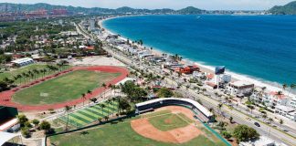 Indira Vizcaíno y Rosi Bayardo entregan la rehabilitación de la unidad deportiva ‘5 de Mayo’ en Manzanillo; se invirtieron más de 50 MdP