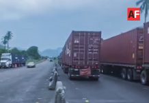 8 mil tráileres quedaron atorados en la carretera Armería – Colima