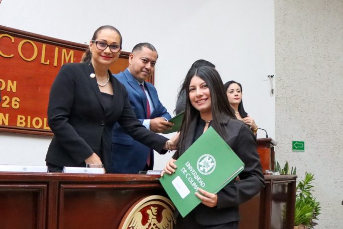 Entrega de certificados Facultad de Ciencias Biológicas y Agropecuarias_a
