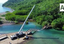 Inician retiro del puente colapsado en La Boquita; utilizan grúa para remover estructura de 15 toneladas