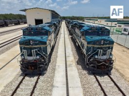 Llegan las primeras 12 locomotoras del Tren Maya de carga; prevén inaugurar el sistema en 2027