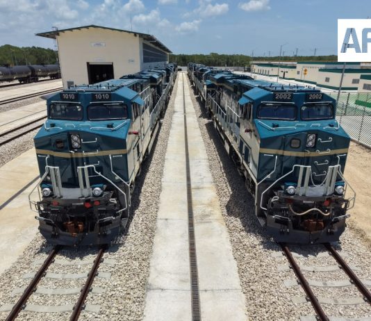 Llegan las primeras 12 locomotoras del Tren Maya de carga; prevén inaugurar el sistema en 2027