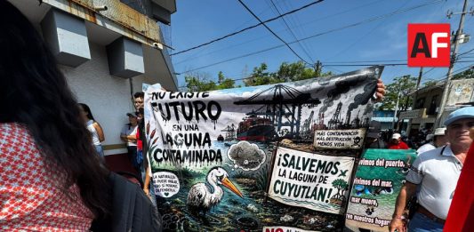 Protestan en Colima contra proyecto del nuevo puerto interior en la Laguna de Cuyutlán