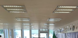 Estudiantes de Mercadotecnia entregan 18 proyectos a empresarios y empresarias de CANACO Colima
