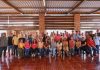 Profesores de educación física de Colima se reúnen con Rosi Bayardo