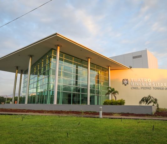 Teatro Universitario recibirá recursos federales para mejorar su equipamiento técnico