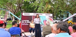 Rosi Bayardo realiza asamblea informativa en la colonia Solidaridad de Villa de Álvarez