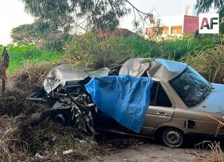 Choque de un vehículo compacto deja un muerto en Tonila, Jalisco