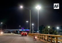 Choque entre camioneta y motocicleta deja un muerto y una lesionada en Manzanillo
