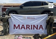 Marina asegura armas, droga y explosivos artesanales en Sinaloa; cuatro personas fueron detenidas