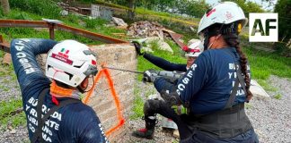 Grupo de Búsqueda y Rescate en Estructuras Colapsadas del Estado de Colima realiza simulacro de colapso de vivienda bajo condiciones reales