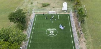 Gobernadora de Colima entregó cancha de futbol 5 en San Joaquín, Cuauhtémoc