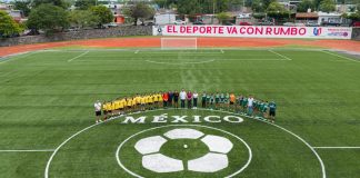 Indira Vizcaíno y Sedatu entregaron la cancha sintética de futbol en la Unidad de La Villa