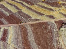 Los colores del cerro de La Salada revelan una historia geológica de 100 millones de años: experto de la UdeC