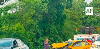 Choque entre taxi y vehículo particular en la autopista Colima–Tecomán deja cuatro lesionados