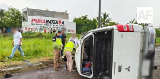 Volcadura en el Libramiento Griselda Álvarez Sur deja dos lesionados durante la lluvia