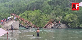 Inician remoción del puente colapsado en La Boquita; proyectan su reconstrucción