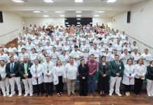 Entrega IMSS Colima constancias a pasantes de Enfermería que concluyen Servicio Social