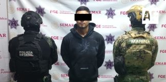 Corporaciones de seguridad en Colima detienen a un sujeto con un arma de fuego y droga sintética