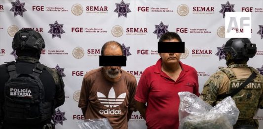 Policía Estatal de Colima y Marina aprehenden a presuntos narcomenudistas; les aseguran diversas dosis de drogas y dinero en efectivo