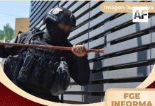 En cateos, incautan más de 50 envoltorios con ICE y motocicletas, además, detienen a cuatro personas y menor de edad