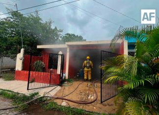 Controlan incendio en vivienda de la colonia Emiliano Zapata, en Villa de Álvarez