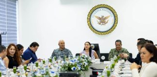 Gobernadora encabeza Mesa de Construcción de Paz en Coquimatlán; analizan incidencia de delitos patrimoniales