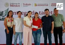 Gobernadora acompañó la entrega de 186 tarjetas de JCF para jóvenes villalvarenses
