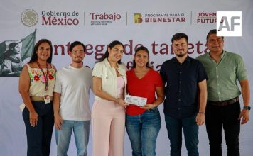 Gobernadora acompañó la entrega de 186 tarjetas de JCF para jóvenes villalvarenses