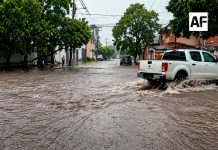 Colima acumula solo el 30% de la lluvia pronosticada para julio; esperan precipitaciones martes y miércoles por onda tropical 21