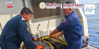 Marina asegura más de 1.5 toneladas de presunta cocaína y detiene a cinco personas frente a costas de Chiapas