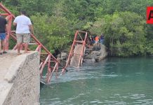 Colapsa puente de La Boquita en Manzanillo; dos personas sufren lesiones menores
