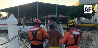 Marina auxilia a buzo con posible síndrome de descompresión frente a Bahía Chamela