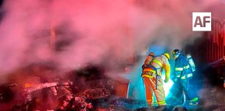 Incendio consume tráiler en la autopista Colima-Guadalajara