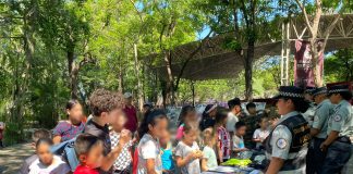 Guardia Nacional acerca su labor a niñas y niños durante curso de verano en Colima