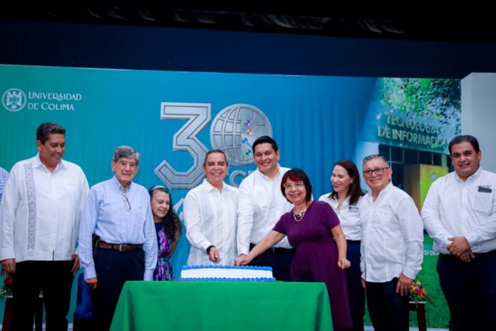 Celebran 30 años de Tecnologías de Información (1)