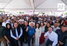 Entrega Gobernador de Jalisco patrullas y anuncia inversión carretera para la Región Norte