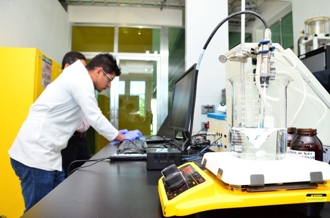 Fortalece UdeC su comunidad científica, 81 académicos al SNII_a