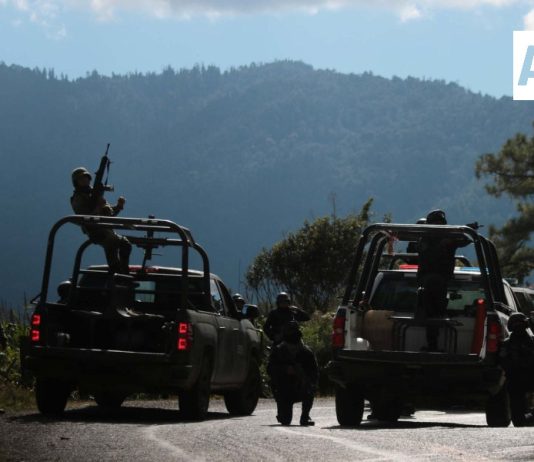 Investigan muerte de capitán de la Guardia Nacional en carretera Tepalcatepec-Aquila