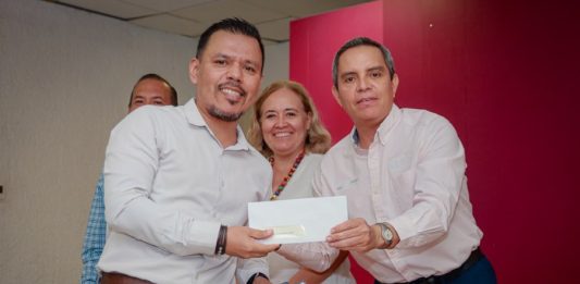 Jesús López de la Cruz, nuevo delegado del campus Coquimatlán