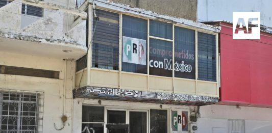 Oposición en Manzanillo, con dirigencias formales pero escasa presencia rumbo a 2027
